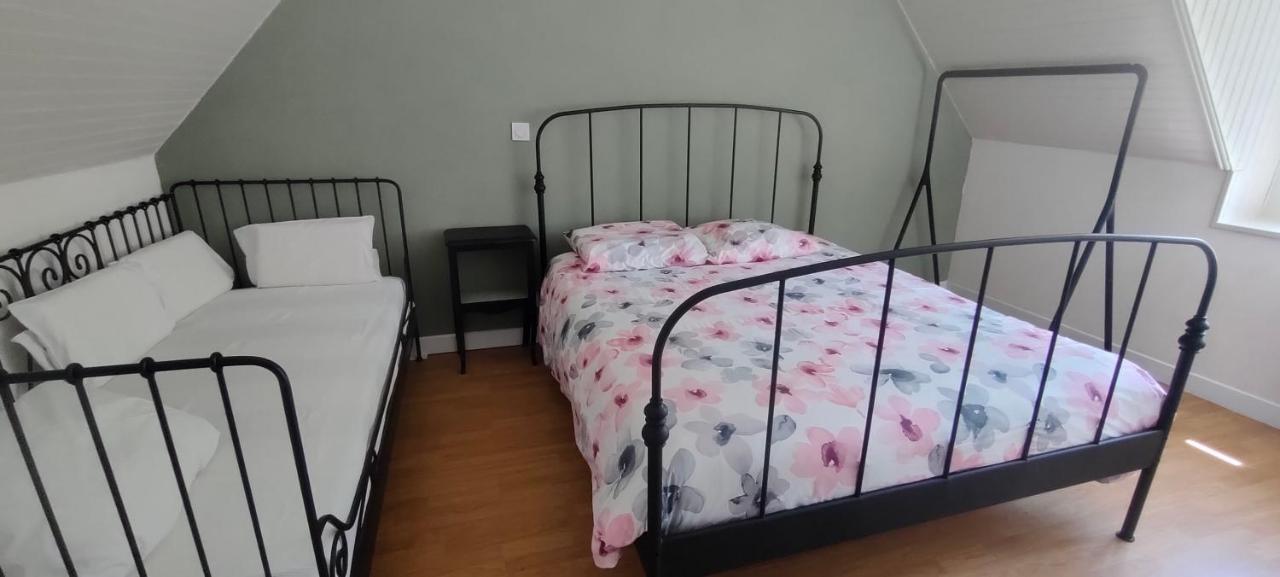 Holiday home Cap Sur Le Guillec Sibiril