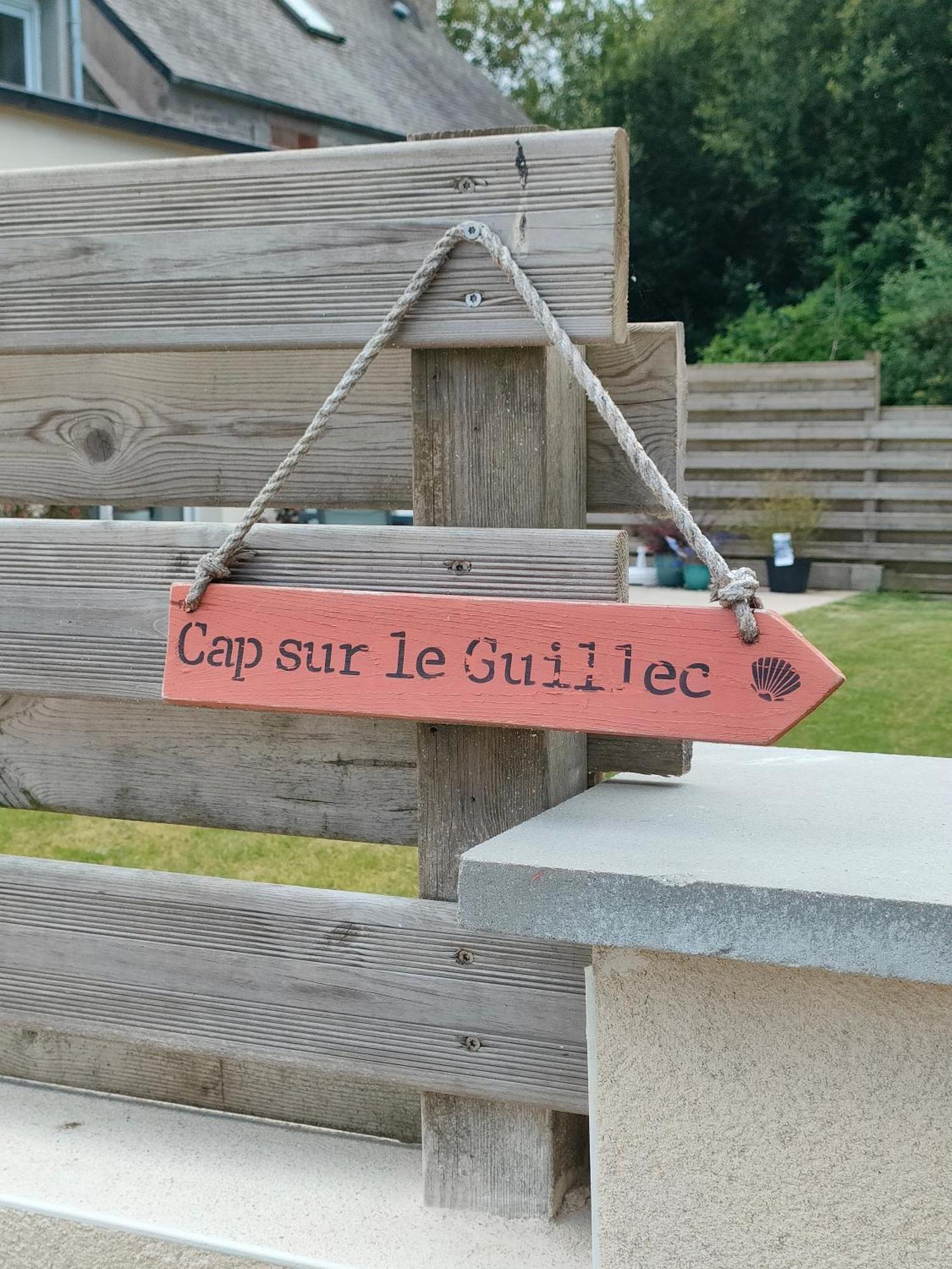Holiday home Cap Sur Le Guillec Sibiril